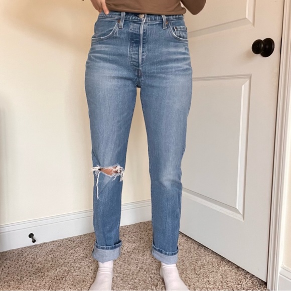 Perfect condition Levis jeans - Picture 2 of 3